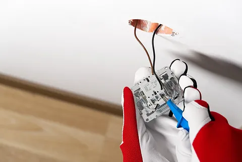colocando punto de luz en pared